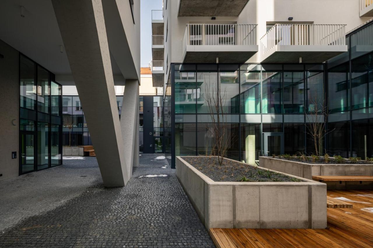 Prague Days - Exclusive Condo In Trendy Neighbourhood Esterno foto